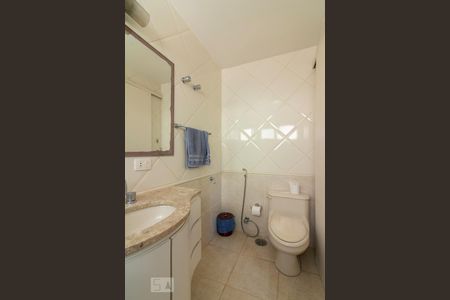 Banheiro Suíte de apartamento para alugar com 3 quartos, 94m² em Vila Olímpia, São Paulo