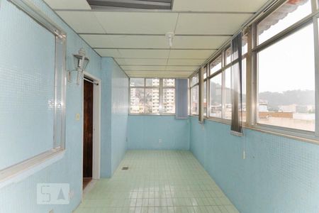Apartamento à venda com 110m², 3 quartos e 1 vaga Apartamento à venda com 110m², 3 quartos e 1 vagaÁrea
