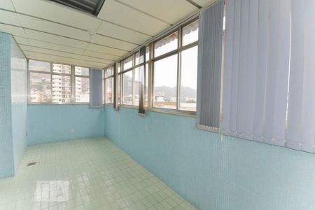 Apartamento à venda com 110m², 3 quartos e 1 vaga Apartamento à venda com 110m², 3 quartos e 1 vagaÁrea