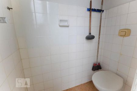 Apartamento à venda com 110m², 3 quartos e 1 vaga Apartamento à venda com 110m², 3 quartos e 1 vagaBanheiro de Serviço