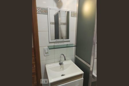Banheiro de apartamento para alugar com 1 quarto, 40m² em Glória, Rio de Janeiro