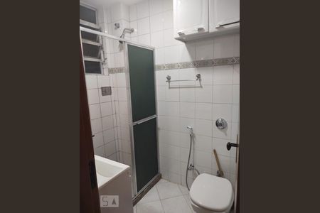 Banheiro de apartamento para alugar com 1 quarto, 40m² em Glória, Rio de Janeiro
