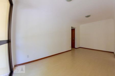 Apartamento à venda com 70m², 2 quartos e 1 vagaSala
