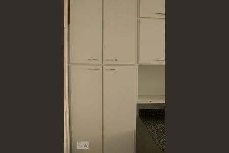 Apartamento à venda com 83m², 2 quartos e 1 vagaCozinha