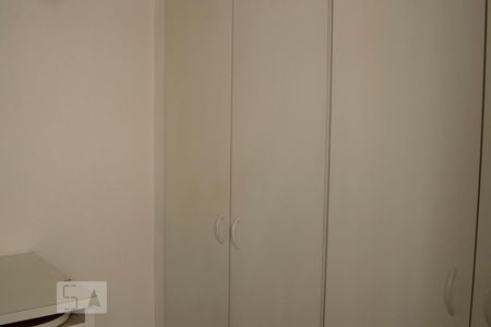 Apartamento à venda com 83m², 2 quartos e 1 vagaArmário Quarto de Serviço