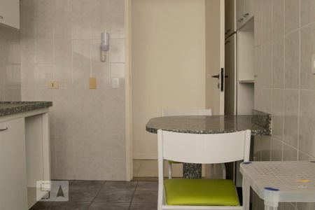 Apartamento à venda com 83m², 2 quartos e 1 vagaCozinha
