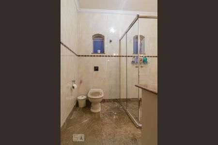 Casa à venda com 240m², 3 quartos e 5 vagas Casa à venda com 240m², 3 quartos e 5 vagasBanheiro