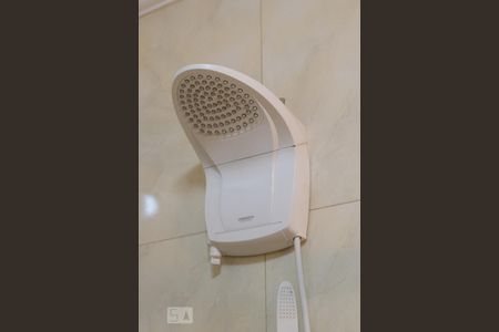 Casa à venda com 240m², 3 quartos e 5 vagas Casa à venda com 240m², 3 quartos e 5 vagasChuveiro