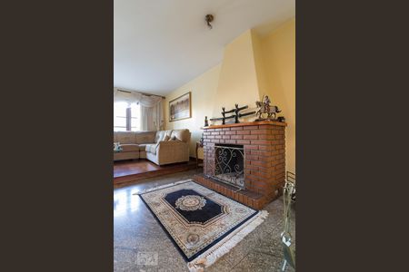 Casa à venda com 240m², 3 quartos e 5 vagas Casa à venda com 240m², 3 quartos e 5 vagasDetalhe sala 1