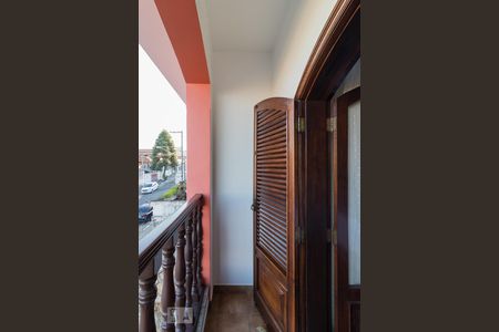 Casa à venda com 240m², 3 quartos e 5 vagas Casa à venda com 240m², 3 quartos e 5 vagasVaranda da suíte