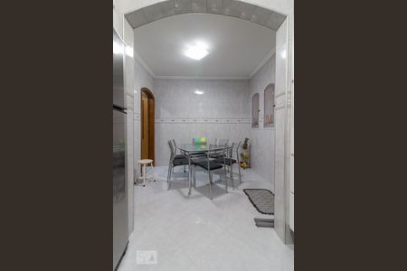 Casa à venda com 240m², 3 quartos e 5 vagas Casa à venda com 240m², 3 quartos e 5 vagasCozinha