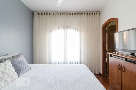 Casa à venda com 240m², 3 quartos e 5 vagas Casa à venda com 240m², 3 quartos e 5 vagasSuíte