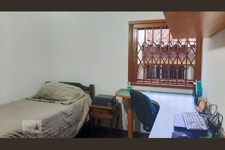 Casa à venda com 250m², 3 quartos e 4 vagas Casa à venda com 250m², 3 quartos e 4 vagasQuarto 1