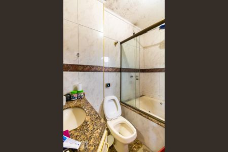 Casa à venda com 215m², 3 quartos e 2 vagas Casa à venda com 215m², 3 quartos e 2 vagasBanheiro da Suíte 3