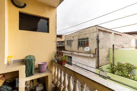 Casa à venda com 215m², 3 quartos e 2 vagas Casa à venda com 215m², 3 quartos e 2 vagasVaranda