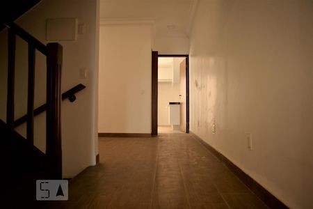 Casa à venda com 200m², 2 quartos e 2 vagas Casa à venda com 200m², 2 quartos e 2 vagasCorredor