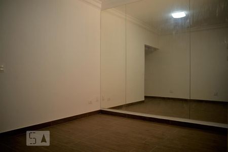 Casa à venda com 200m², 2 quartos e 2 vagas