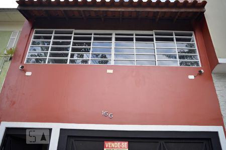Casa à venda com 200m², 2 quartos e 2 vagas