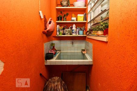 Casa à venda com 60m², 2 quartos e 2 vagas Casa à venda com 60m², 2 quartos e 2 vagasÁrea de Serviço
