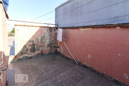Casa à venda com 60m², 2 quartos e 2 vagas Casa à venda com 60m², 2 quartos e 2 vagasTerraço