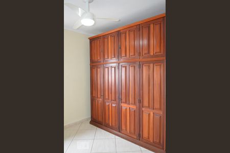 Apartamento à venda com 76m², 2 quartos e 2 vagasQuarto 1