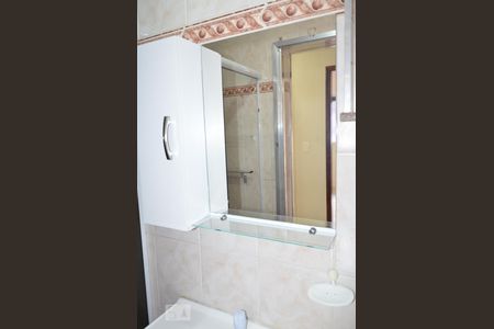 Apartamento à venda com 76m², 2 quartos e 2 vagasBanheiro