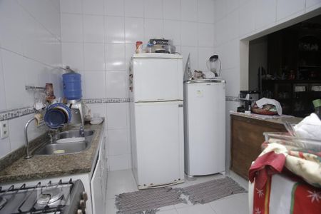 Casa para alugar com 110m², 3 quartos e 2 vagasCozinha