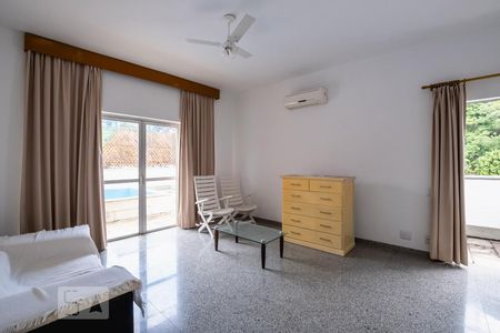Sala / Quarto de apartamento para alugar com 1 quarto, 85m² em Tijuca, Rio de Janeiro