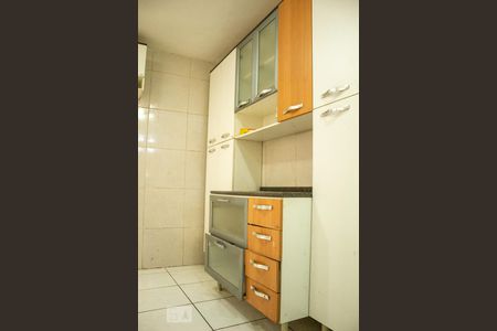 Casa à venda com 312m², 5 quartos e sem vaga Casa à venda com 312m², 5 quartos e sem vagaCozinha - Armários