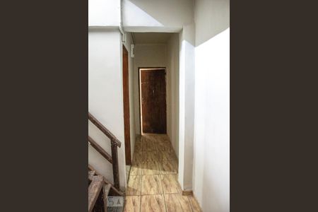 Casa à venda com 312m², 5 quartos e sem vaga Casa à venda com 312m², 5 quartos e sem vagaCorredor principal segundo andar