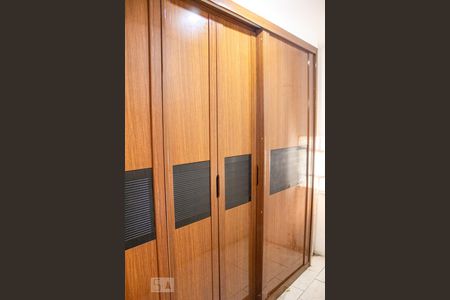 Casa à venda com 312m², 5 quartos e sem vaga Casa à venda com 312m², 5 quartos e sem vagaArmarios - Suite 3