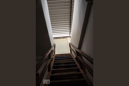 Casa à venda com 312m², 5 quartos e sem vaga Casa à venda com 312m², 5 quartos e sem vagaEscadas para o Terraço