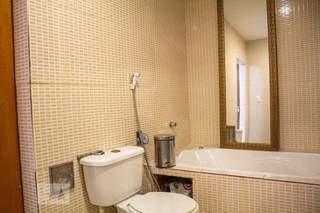 Casa à venda com 312m², 5 quartos e sem vaga Casa à venda com 312m², 5 quartos e sem vagaSuite 3