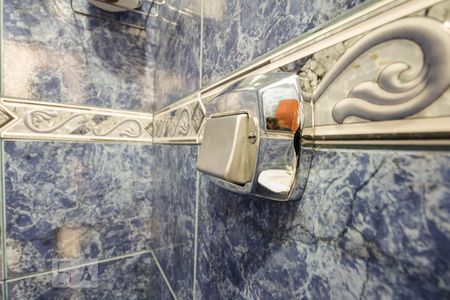 Casa à venda com 120m², 6 quartos e 2 vagas Casa à venda com 120m², 6 quartos e 2 vagasBanheiro 2