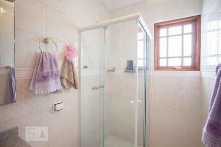 Casa à venda com 270m², 5 quartos e 4 vagas Casa à venda com 270m², 5 quartos e 4 vagasBanheiro