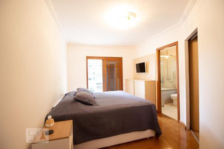 Casa à venda com 270m², 5 quartos e 4 vagas Casa à venda com 270m², 5 quartos e 4 vagasQuarto 3