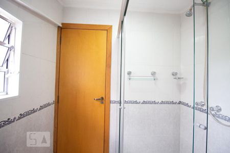 Casa à venda com 270m², 5 quartos e 4 vagas Casa à venda com 270m², 5 quartos e 4 vagasBanheiro 4