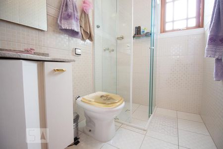 Casa à venda com 270m², 5 quartos e 4 vagas Casa à venda com 270m², 5 quartos e 4 vagasBanheiro