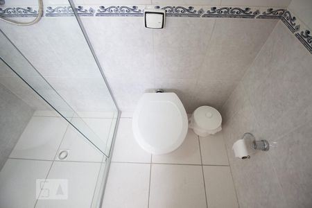 Casa à venda com 270m², 5 quartos e 4 vagas Casa à venda com 270m², 5 quartos e 4 vagasBanheiro 4