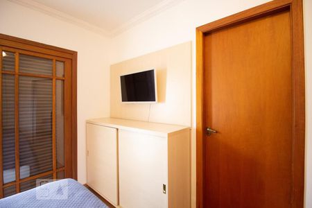 Casa à venda com 270m², 5 quartos e 4 vagas Casa à venda com 270m², 5 quartos e 4 vagasQuarto 3