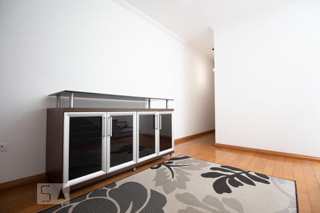 Casa à venda com 270m², 5 quartos e 4 vagas Casa à venda com 270m², 5 quartos e 4 vagasCorredor