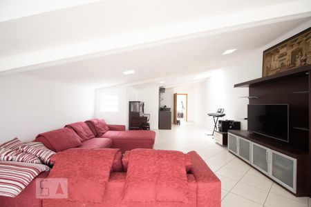 Casa à venda com 270m², 5 quartos e 4 vagas Casa à venda com 270m², 5 quartos e 4 vagasSalão de Festas