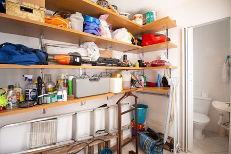 Casa à venda com 270m², 5 quartos e 4 vagas Casa à venda com 270m², 5 quartos e 4 vagasQuarto 5