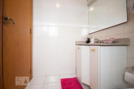 Casa à venda com 270m², 5 quartos e 4 vagas Casa à venda com 270m², 5 quartos e 4 vagasBanheiro