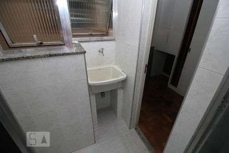Apartamento à venda com 75m², 2 quartos e 1 vagaÁrea de Serviço