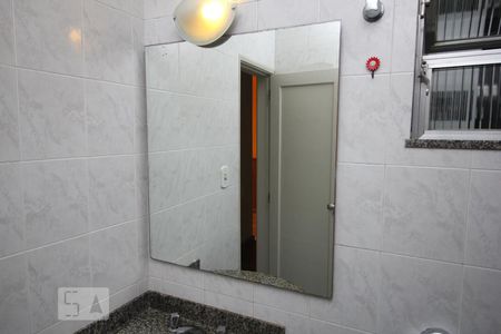 Apartamento à venda com 75m², 2 quartos e 1 vagaBanheiro