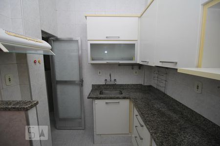 Apartamento à venda com 75m², 2 quartos e 1 vagaCozinha