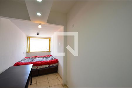 Quarto 2 de casa para alugar com 2 quartos, 60m² em Jardim Jabaquara, São Paulo