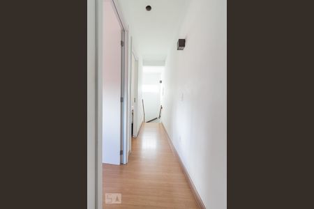 Casa à venda com 78m², 2 quartos e 1 vagaCorredor