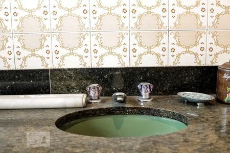 Casa à venda com 285m², 3 quartos e 10 vagas Casa à venda com 285m², 3 quartos e 10 vagasBanheiro